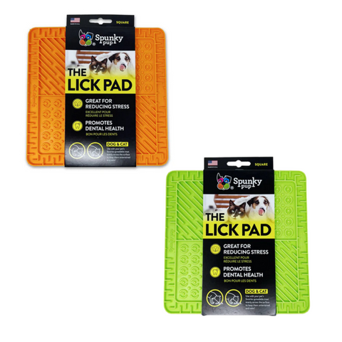 The Textured Lick Pad for dogs and cats (group)